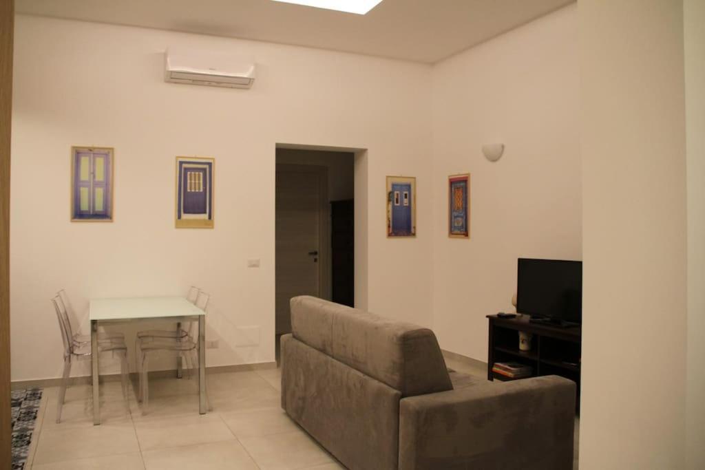 La Casa Di Beba Apartment Bari Ngoại thất bức ảnh