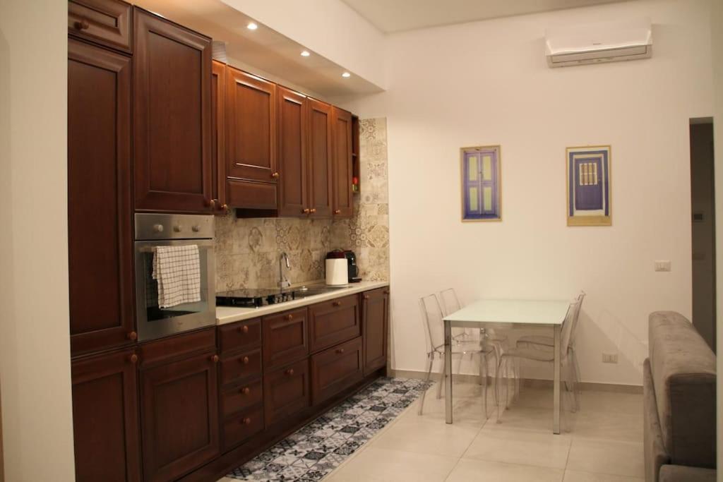 La Casa Di Beba Apartment Bari Ngoại thất bức ảnh